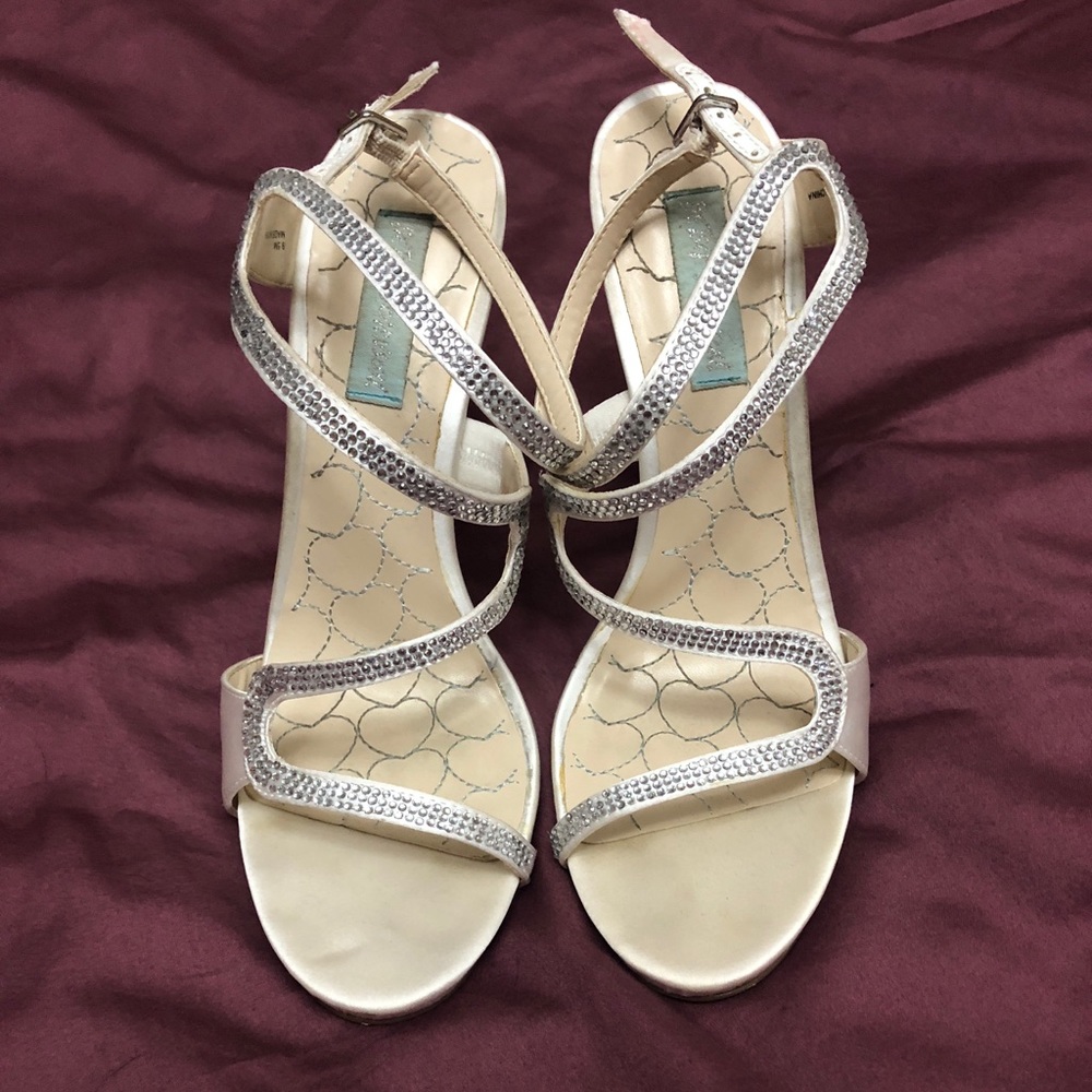Blue by Betsey Johnson ivory strappy heel